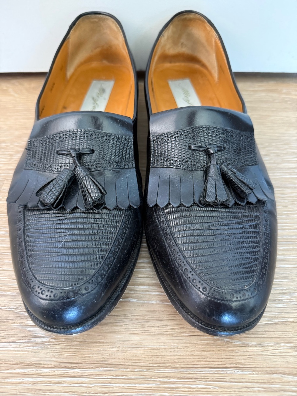 Mezlan Black Leather Tassel Kiltie Loafers